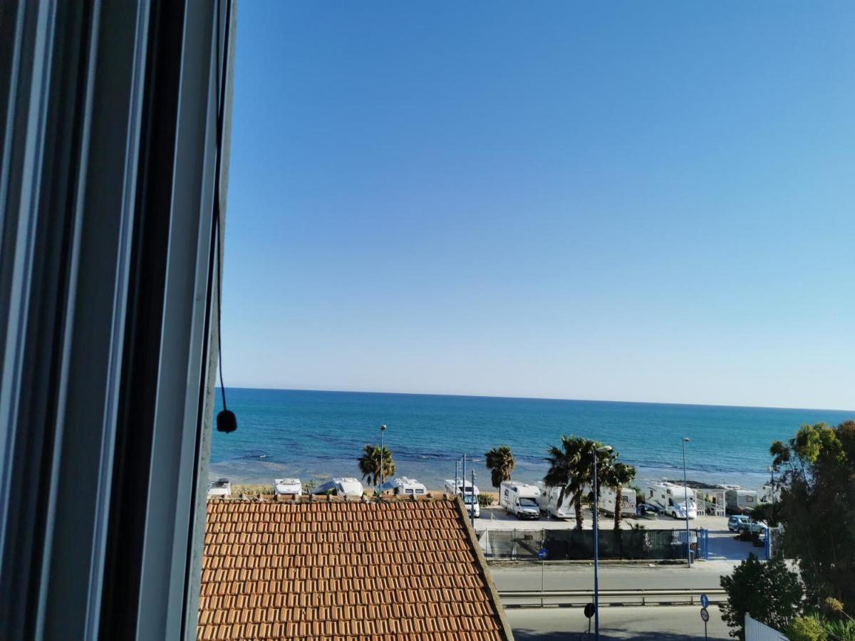 Frontemare Locazione Turistica Hotell Porto Empedocle Exteriör bild