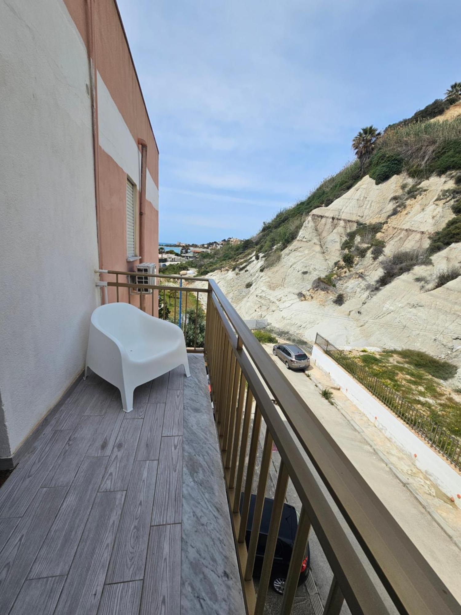 Frontemare Locazione Turistica Hotell Porto Empedocle Exteriör bild