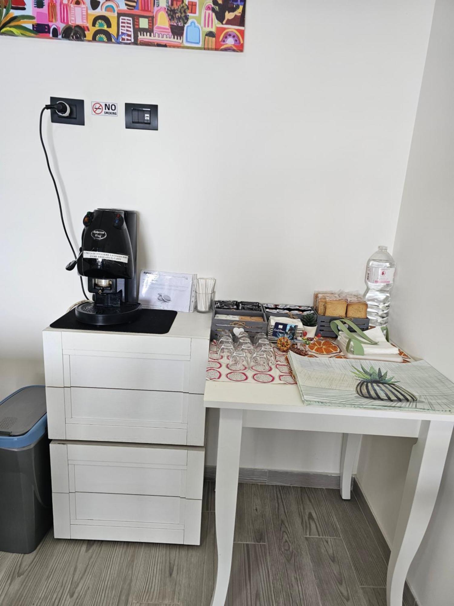 Frontemare Locazione Turistica Hotell Porto Empedocle Exteriör bild