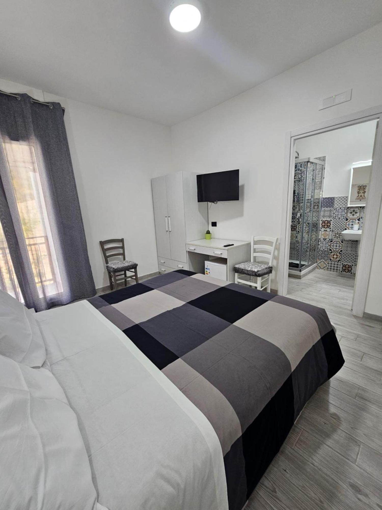 Frontemare Locazione Turistica Hotell Porto Empedocle Exteriör bild